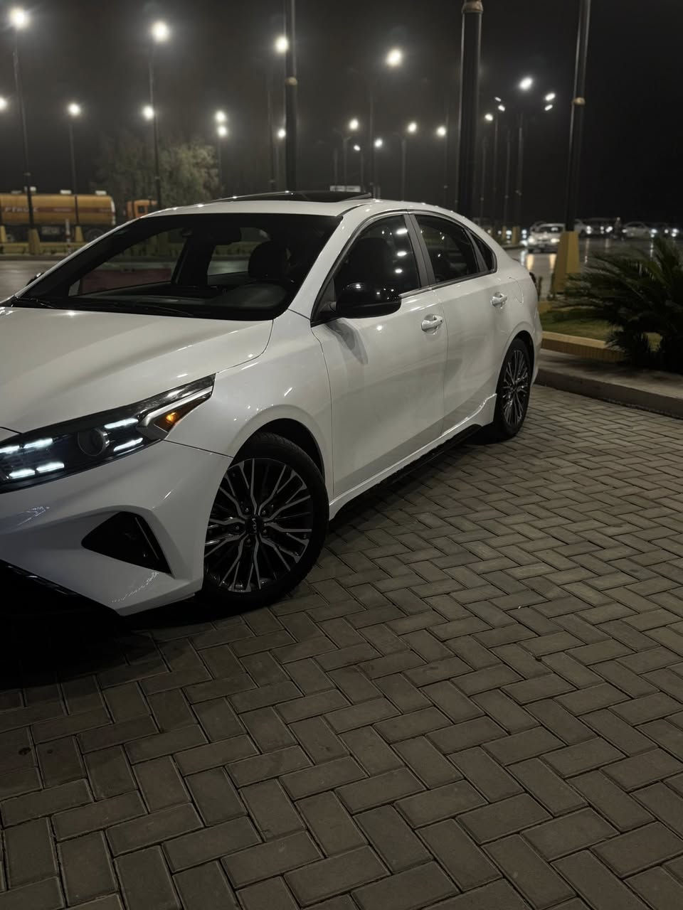 كيا فورتي 2023 وراد امريكي حادثه بنيد ودعاميه فقط بدون دواخل السياره GT فول مواصفات هيه بعد معروفه محرك 2000 دوش رقم بغداد تحويل كامله بدون اي نقص عنوان السياره بغداد للاستفسار ***********
