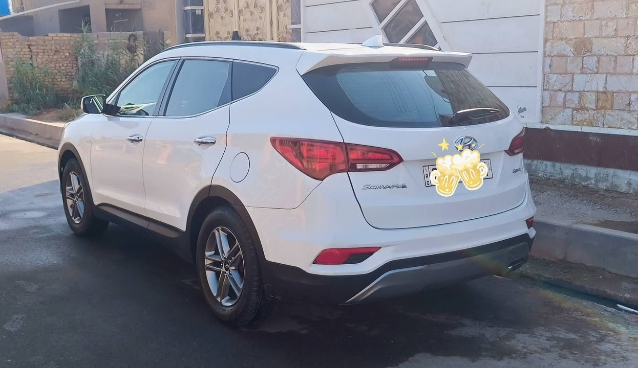 سنتافيا سبورت 2017
سياره وارد امريكي ضررها كلش بسيط بدون دواخل 
مكينه 4 سلندر 2400
مكينه وگير وتبريد خير من الله 
حداديه جديده 
دواخل بالباكيت 
ماشيه 73000 مايل 
رقم ذي قار بأسمي سنويه جديده ورقم دولي 
*********** اتصل وتدلل
