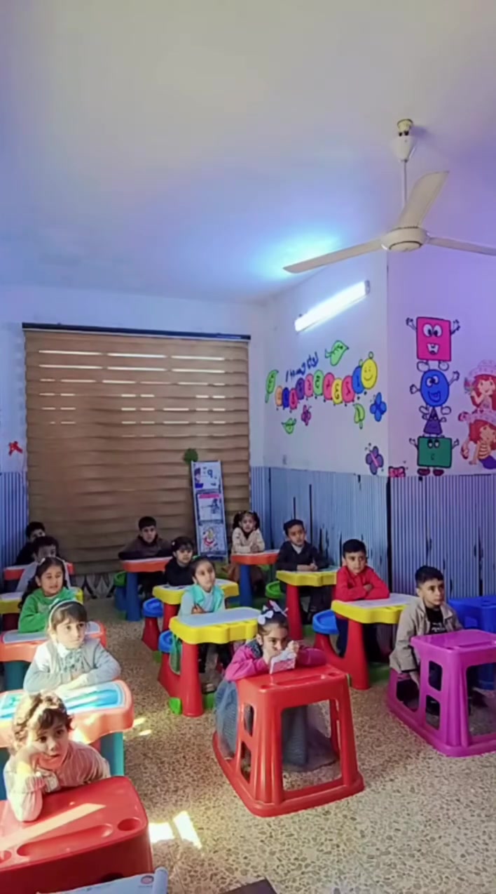 دروسنا مو حفظ وبس…
دروسنا فهم، تفاعل، وضحك 
حتى الطفل يحب يتعلم بدون ضغط 💛

***********
***********
