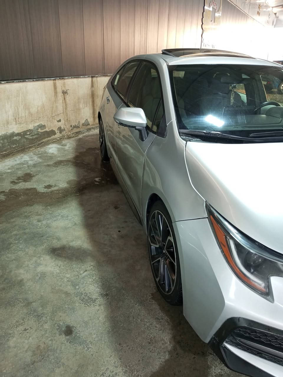 كورلا 2020 حادثه جاملغ وبنيد وشويه من الباب مرشوش وصور الحادث بل منشور فول مواصفات للأخير  رقم أربيل الدولي ماشيه 85 مكاني حله سعر 135
للاستفسار***********
