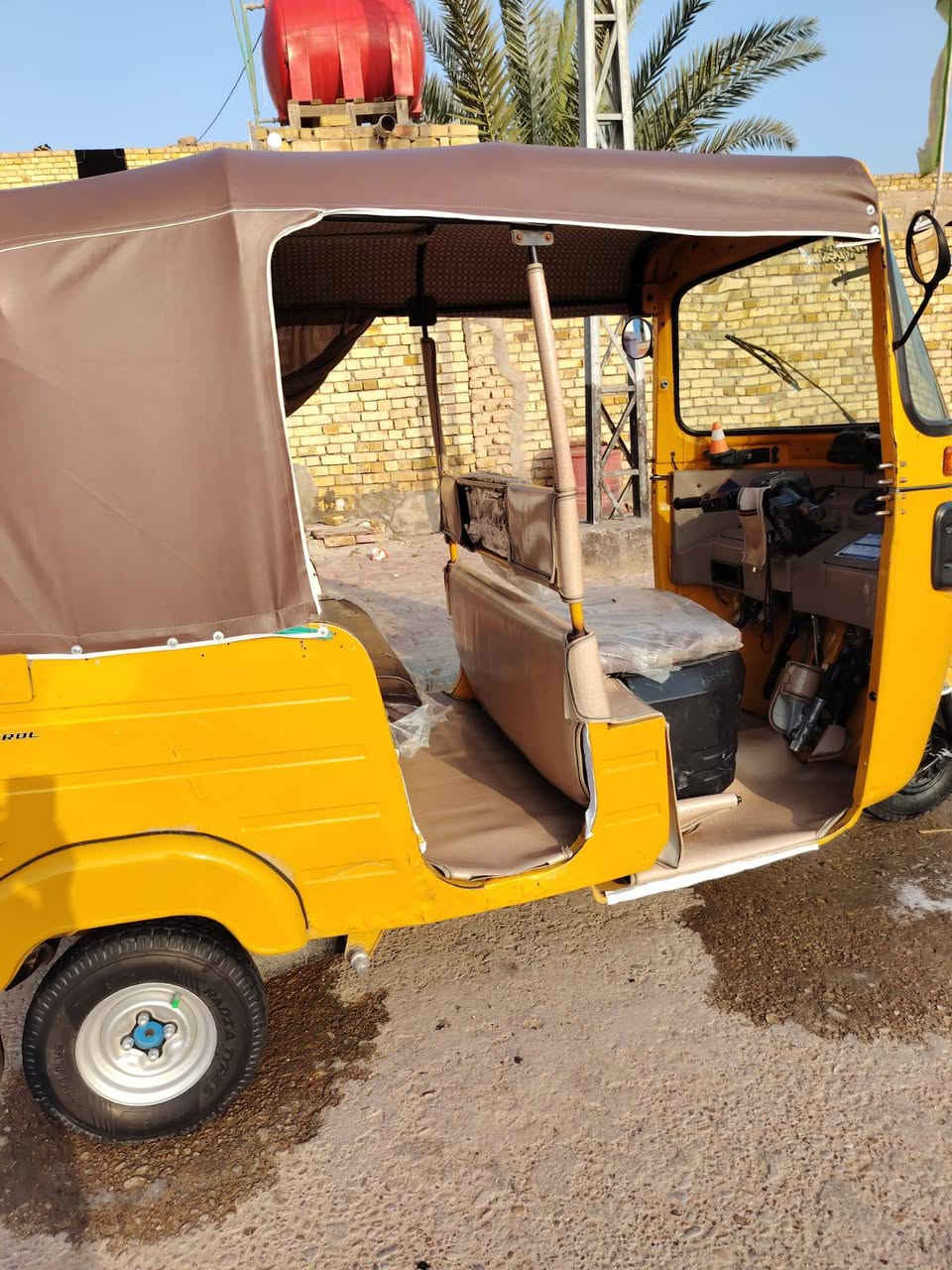 السلام عليكم تكتك موديل 2020 مرقم سنويه  مكفوله كفاله عامه مكان المجر الكبير *********** السعر 6 ونص وبيها مجال لشرايه
