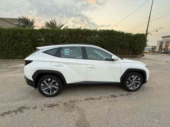 توسان 23 كفاله عامه
بدون لا صبغ لا تبديل ولا تعديل ولا اي شخط حتى الدعاميات كفاله على ايدي
السعر ب 222
رقم وسنويه وهزه كله جديد بغداد قبل كم يوم جددت ارقام وجاهزه وبل الخير عل الياخذها
...... ***********....... 
مكاني بغداد الكرخ
