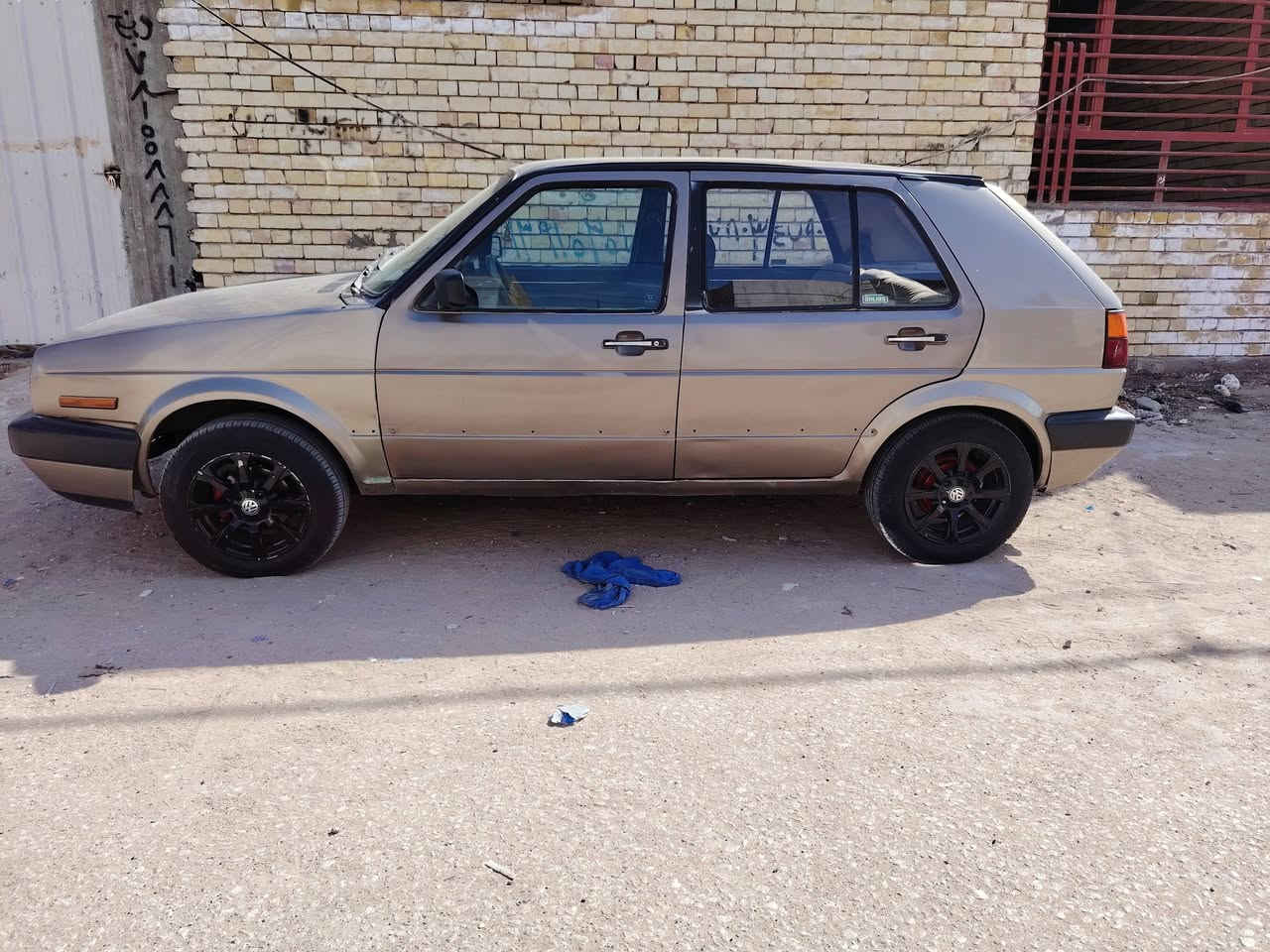 كولف موديل 1991رقم نجف باسمي كير عادي محرك مكفول تخم تاير سياره جاهزه ترايك للبصره السعر 35وبيه مجال وهذا رقمي ***********
