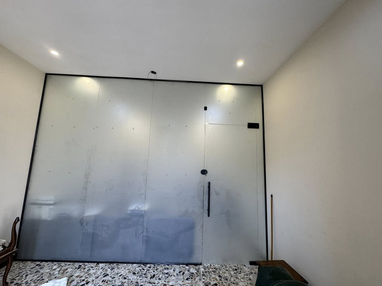 #المنيوم
السلام عليكم
نقدم لكم اعمالنا 

: عمل واجهات زجاج 10 ملم ( جام خانه ) للمحلات والمطاعم والبنايات 

: عمل قواطع جام داخليه وشاورات وقواطع زجاج مرمل ضبابي مسكرت

: عمل فاترينات زجاج وام دي اف سي ان سي

: عمل كافة الأبواب الكهربائيه الزجاجيه والألمنيوم 

:عمل واجهات ألمنيوم G60 مفصلي وأبواب سوينك بماطور الماني أو ايطالي بضمان ١٠ سنوات بأسعار تنافسيه

: عمل أبواب ستلستيل كهربائيه للمستشفيات(مداخل العمليات)

: عمل كافة المحجرات الألمنيوم و الزجاج 

  📞.   ***********
