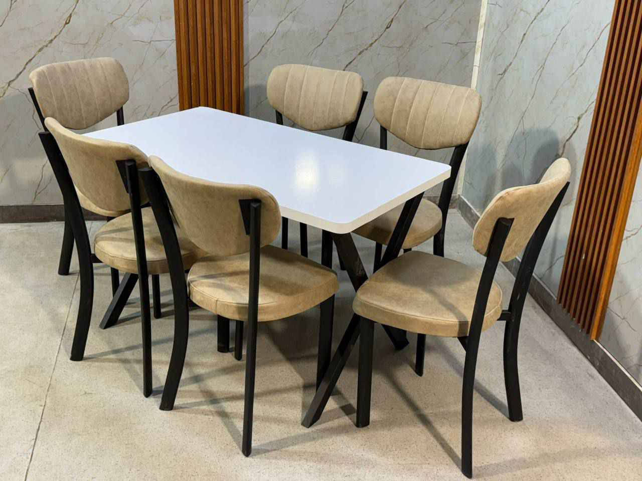 ميز طعام سطح خشب كشنات جلد رجل حديد

4 كراسي

6 كراسي بغداد, العراق


**إذا كنت صاحب هذا الإعلان وتريد حذفه لأي سبب، رجاءا أرسل رسالة إلى الدعم الفني**