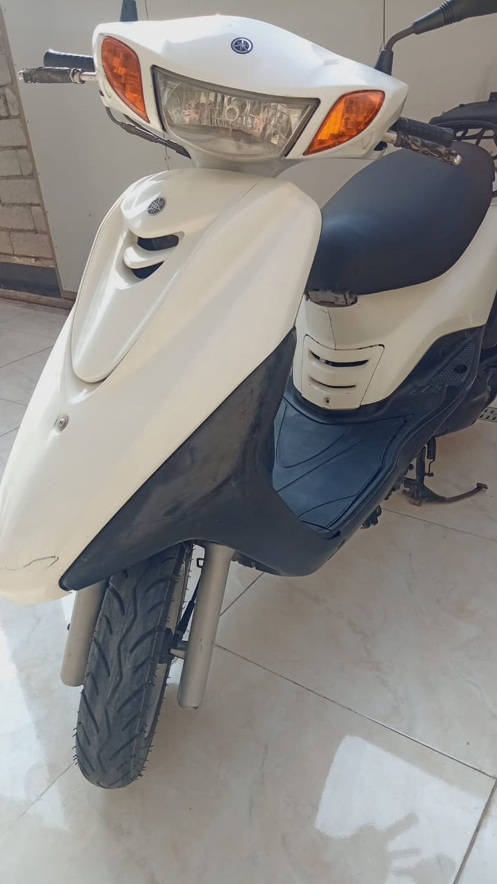 السلام عليكم دراجه اكزز ياباني نوزل خطين +لايت زنون+ مكينه كفاله عامه بلادي الدراجه بين قوسين كله بلاديه 

السعر مليون 300 وبيه مجال مكلف بنشر 
 ***********
