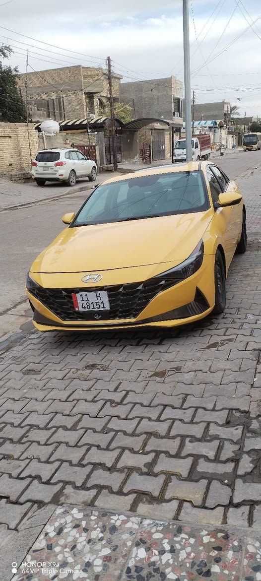 السلام عليكم النتره موديل 22 وارد أمريكي بنيد مكينه 2000 مبدل بدون ارباك سنويه 27 مصفره هيه وغرامات سياره جاهزه كبل لشارع الشراي هاذ رقمي *********** السياره بسمي تحويل ثاني يوم السعر 160 وبيه مجال
