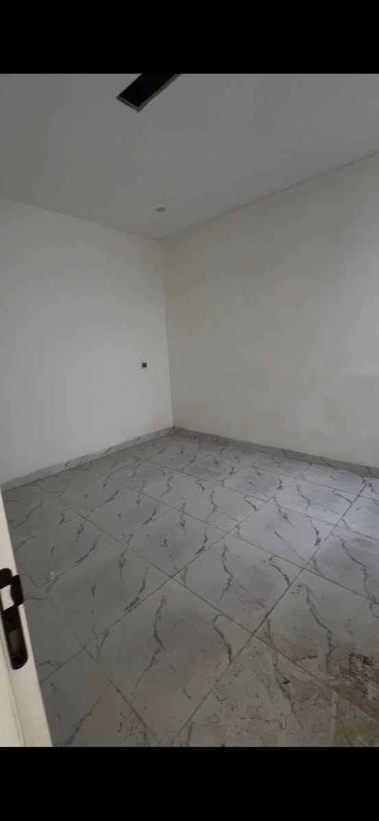 بيت 🏠 لبيع فول مواصفات ١٠٠ متر بيها گراج و غرفة استقبال و مطبخ و غرفتين نوم
سعر ٤٥مليون و مجال
عنوان (دروازة)
***********
***********
