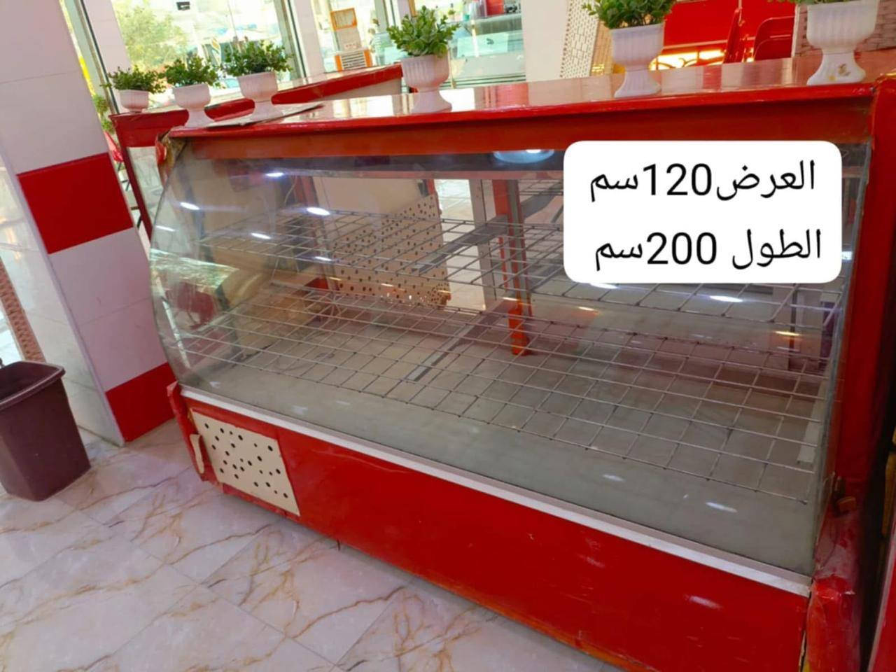 السلام عليكم
عارضات كيك للبيع نضيفات سعرهن مناسب
اخو البلاش ***********
