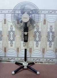 بانكات • شغالين • ايسر سايدين