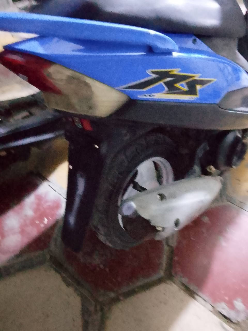 ماكس عدله البيع 
سلف هندر بي وقت 
مكاني بغداد تقاطع درويش 
سعر 550 وبيه مجال


**إذا كنت صاحب هذا الإعلان وتريد حذفه لأي سبب، رجاءا أرسل رسالة إلى الدعم الفني**