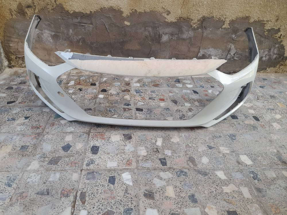 دعاميه النترا أماميه ترهم للخليجي والأمريكي حلوه نضيفه بدون كسر او مصبوغه جاهزه قفلهه ٢٥ الف للإستفسار *********** مكان بصره ابو الخصيب.  مال موديل ١٧ و١٨ ترهم البصرة, العراق
