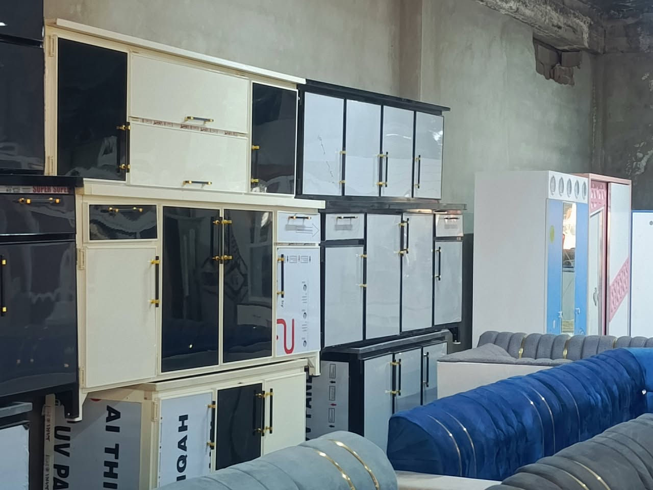 كاونترات جديده للبيع سعر كلش مناسب اللي حاب يستبسل يطب خاص


**إذا كنت صاحب هذا الإعلان وتريد حذفه لأي سبب، رجاءا أرسل رسالة إلى الدعم الفني**