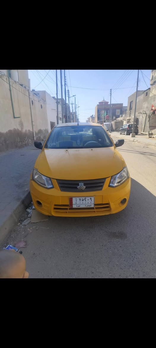السلام عليكم شباب ساينا موديل 2018 سياره حلوه وجديده تخم تاير حداديه جديد بيها توه تبخير سعر 38 بها مجال قليل ***********
