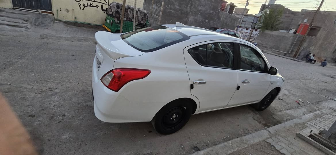 نيسان صني هندي موديل ٢٠٢٤ بليته زركة
ماشيه ١٨ الف وقابله للزيادة. سنوية لل ٢٠٣٠
كفاله عامة عدى طخه بسيطة كلش بالداير الخلفي. دوشمة وارضيه جلد كامرة وشاشة  كار بلي وحساسات.
كير ومحرك وحدادية وتبريد كفالة. بأسم شركة رونق الذهب. مسوي وكاله بيها بأسمي 
للأستفسار *********** البصرة, العراق
