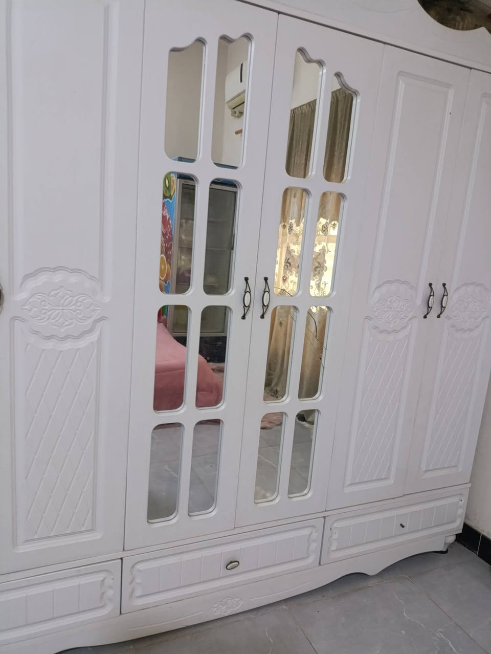 غرفه للبيع ***********
السعر ٥٠٠
