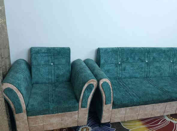 سلام عليكم تخم للبيع 7 مقاعد نضيف جدا تسكام المكان بغداد شهداء البياع الشراي يتصل بلرقم ويدلل *********** وتساب موجود توصيل بكروه
