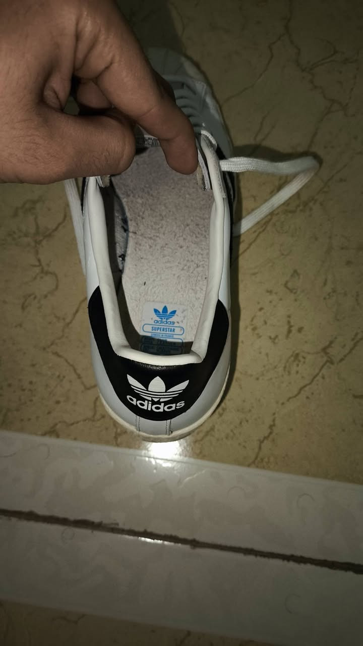 حذاء اديداس سوبر ستار اصلي خياط مو كبس نظافه موضح بلصور قياس41 سعر25 مكاني بغداد ماعندي توصيل


**إذا كنت صاحب هذا الإعلان وتريد حذفه لأي سبب، رجاءا أرسل رسالة إلى الدعم الفني**