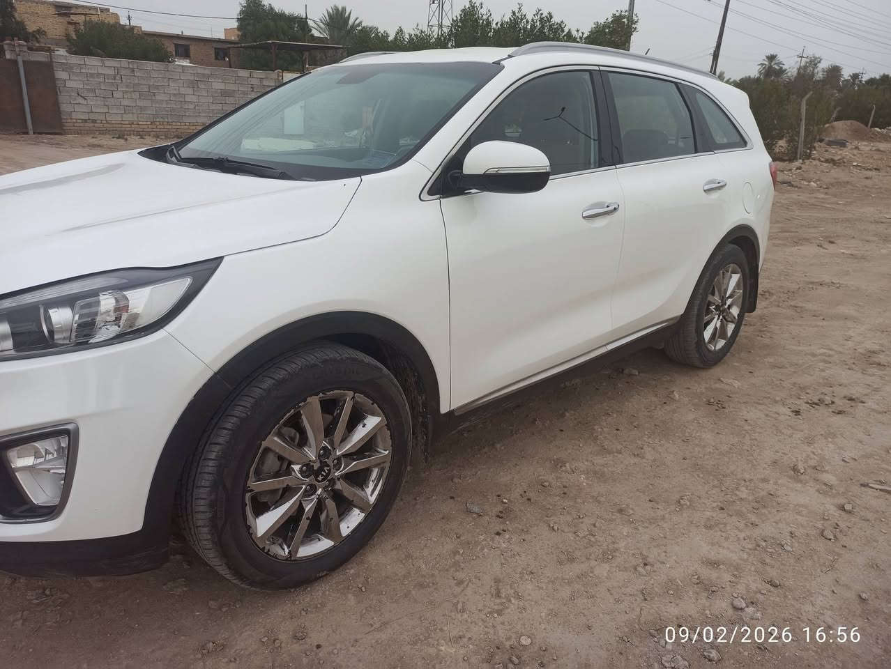 السلام عليكم سورنتو 17للبيع رقم بغداد 6سلندر ماشيه 160حقيقي السيارة بالمية وعشرين دك جرس سيارة حلوة بيها قطعتين رش بدون دواخل السونار موجود السعر 205وبيها مجال ... ***********
