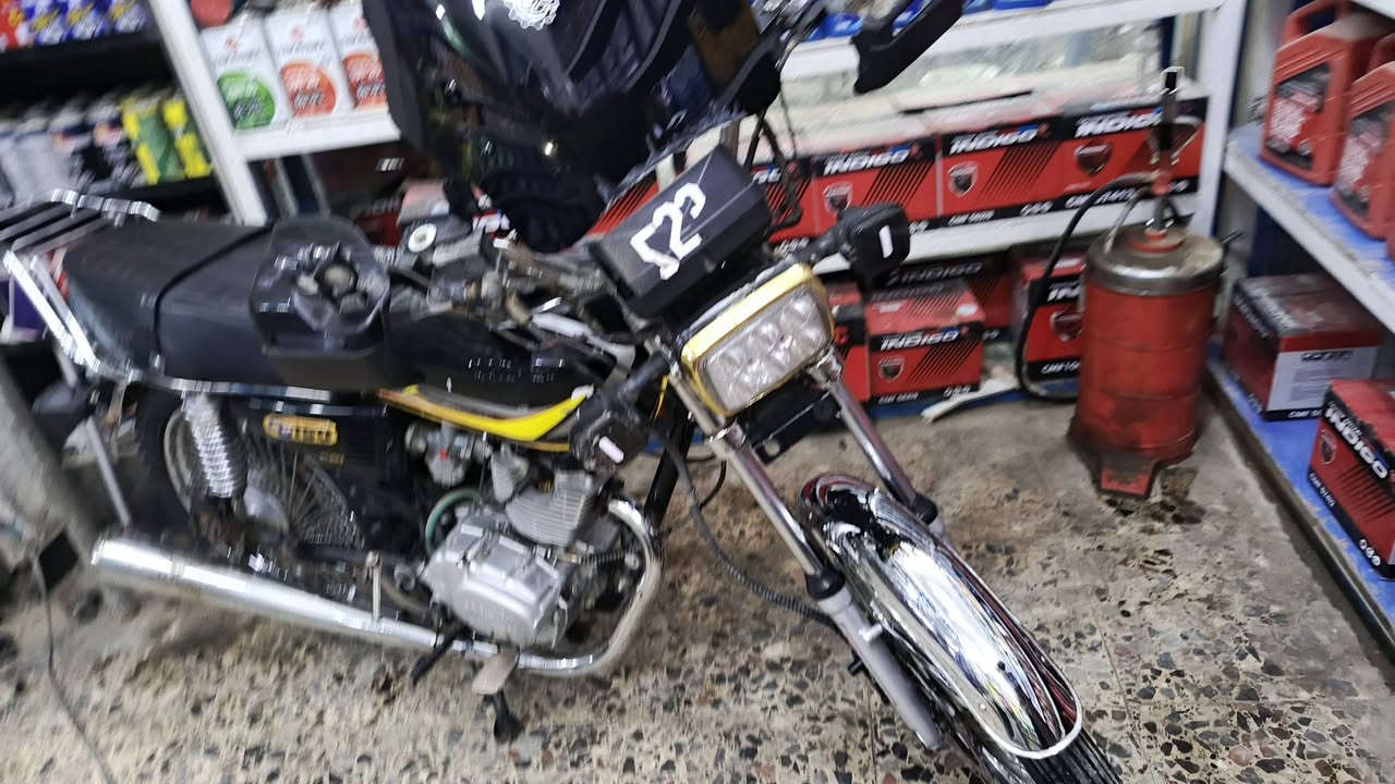 سلام عليكم  دراجه ناريه نامه 4 كير الوراق كامله موديل 2023 كفاله عامه السعر 500 وبيه مجال الطيبين العنوان الدوره البعيثه   التصال ***********
