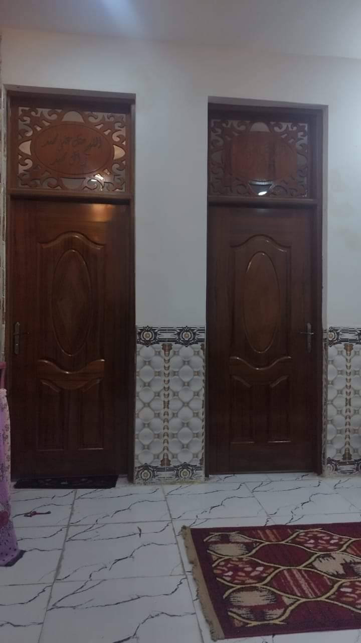 دار للبيع  طابقين بناء حديث📌🏘
 المساحة 220م٢ / عرض الشارع 8م 

طابو زراعي سند 25 تحويل مباشر 
 البناء طابوك السقف صب كونكريت
 مطبخ ، هول ، أستقبال ، غرفتين ، مجمع صحيات داخلية وخارجية 
الطابق الثاني يحتوي على غرفة 
الموقع : بابل الحلة الوردية داخل قرب مدرسة مالك الاشتر الابتدائية 
السعر : 96 مليون قابل للتفاوض  

للأستفسار الاتصال على الارقام 
***********  امير 
*********** امير
