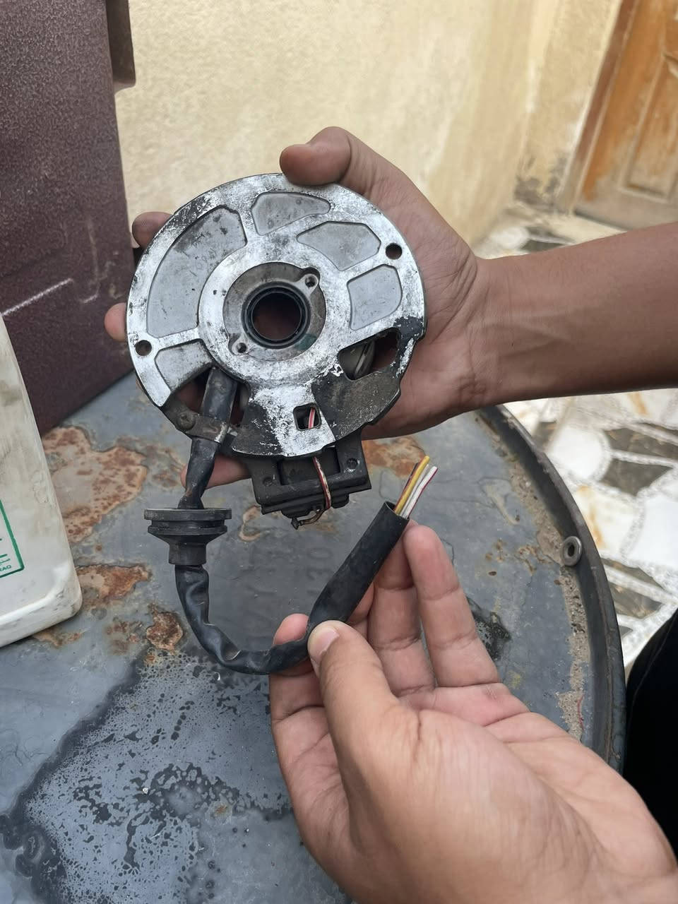 كلج +ملف +فلتر بانزين كامل العنوان بصره حي الاصدقاء للتواصل ***********
