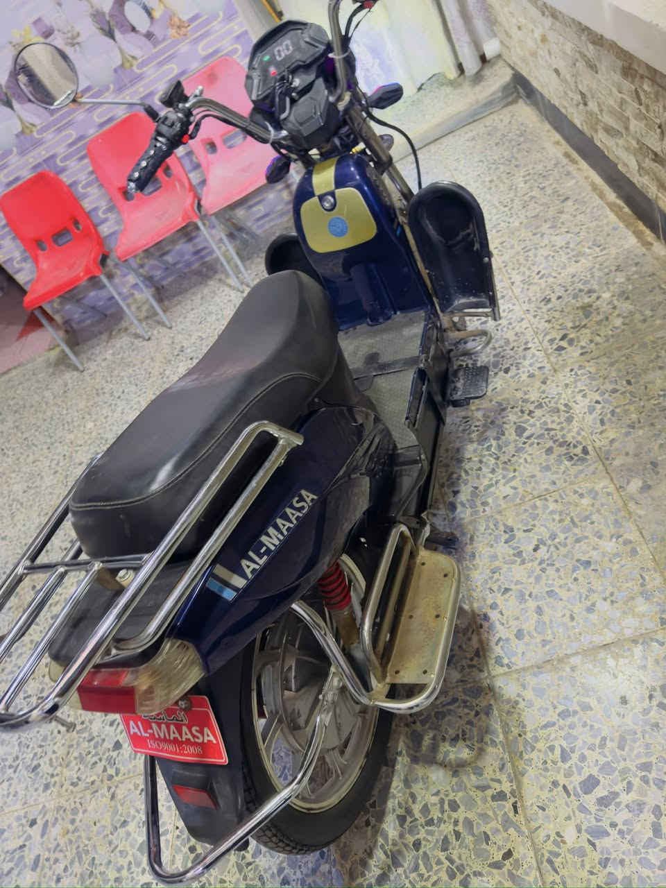 السلام عليكم هارلي موديل 23 فول نظافة كدام العين بطاريات كدام العين وعلى الفحص مكاني الجولان ماعندي حجز 
السعر 375
***********
***********
