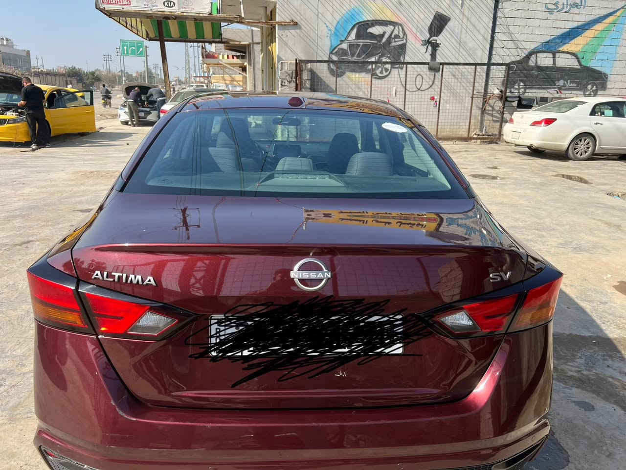 نيسان التيما 23 أربيل  ماشيه 98 حادث داخل المنشور المكان بعقوبه *********** السعر 170 وبيها مجال شي بسيط
