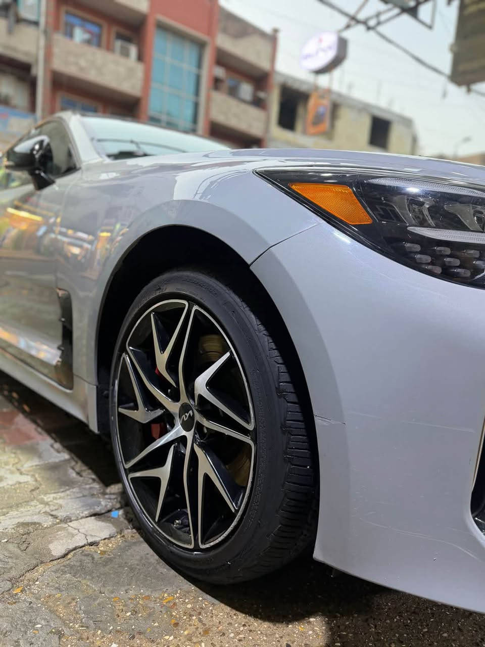 ✅ كيا ستينكر GT LINE 2023 

✅ محرك 4 سلندر 2500 تيربو  دفع خلفي

✅ نظام صوت harman.kardon سماعات 15

✅ لايتات زينون عالي واطئ اصل مع كشافات ليد 

✅ بصمة للابواب مع بصمة تشغيل وتشغيل عن بعد انارة

ترحيب

‎✅اشارات بالمرايا الجانبية مع حساسات الاجتياز الجانبي 

✅ حساسات خلفية اصل مع كاميرا دوارة 

✅ رادار امامي وتوقف تلقائي 

✅ مرايا جانبية شفط كهرباء هيتر

✅ سقف المركبة بانوراما 

✅ صالنصة خلفية رياضية باربعة فتحات 

✅ غرفة السيارة جلد اصل أحمر

✅ شاشة دشبول كبيرة لمجموعة من الايعازات 

✅ تحكم كهربائي متكامل الايعازات لمقاعد المقدمة 

✅ حساسات الانحراف عن المسار في الطرق المفتوحة 

✅ ستيرن رياضي حرف D مع شفتات ستيرن 

✅ تحكم ستيرن متكامل الايعازات مع تحكم الرادار 

✅ رادار امامي تفاعلي وتحكم كامل من الستيرن 

✅ وضعيات للقيادة عدد 5 

✅ منافذ USB,AUX مع شاحن موبايل وايرلس 

✅ مقاعد السائق والراكب رياضي

✅ كراسي تدفئة

✅ستيرن هيتر

✅مرايه وسطية اوتو

✅تبريد خلفي منفصل

✅اوتو هولد 

✅بريك بصمة

✅اوتوستارت

✅حساس مطر

✅حساس لايت
للبيع او مراوس 
السعر 192 وبيها مجال 
مكان السيارة بغداد الاعظمية 
***********
