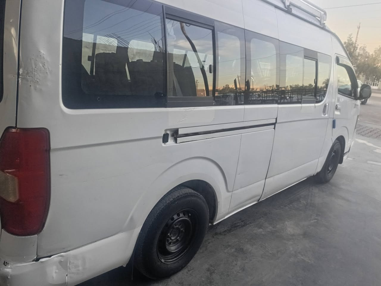 سلام عليكم جنبي عاليه موديل ٢٠١٤ رقم كربلاء دولي منظومه غاز سبلت شغال محرك جمره كير محرك اكسل مكفول بيه صبغ قليل وبيها بارد السعر خاص اتصل واني حاظر عنوان السيارة بغداد المدائن رقم ***********
