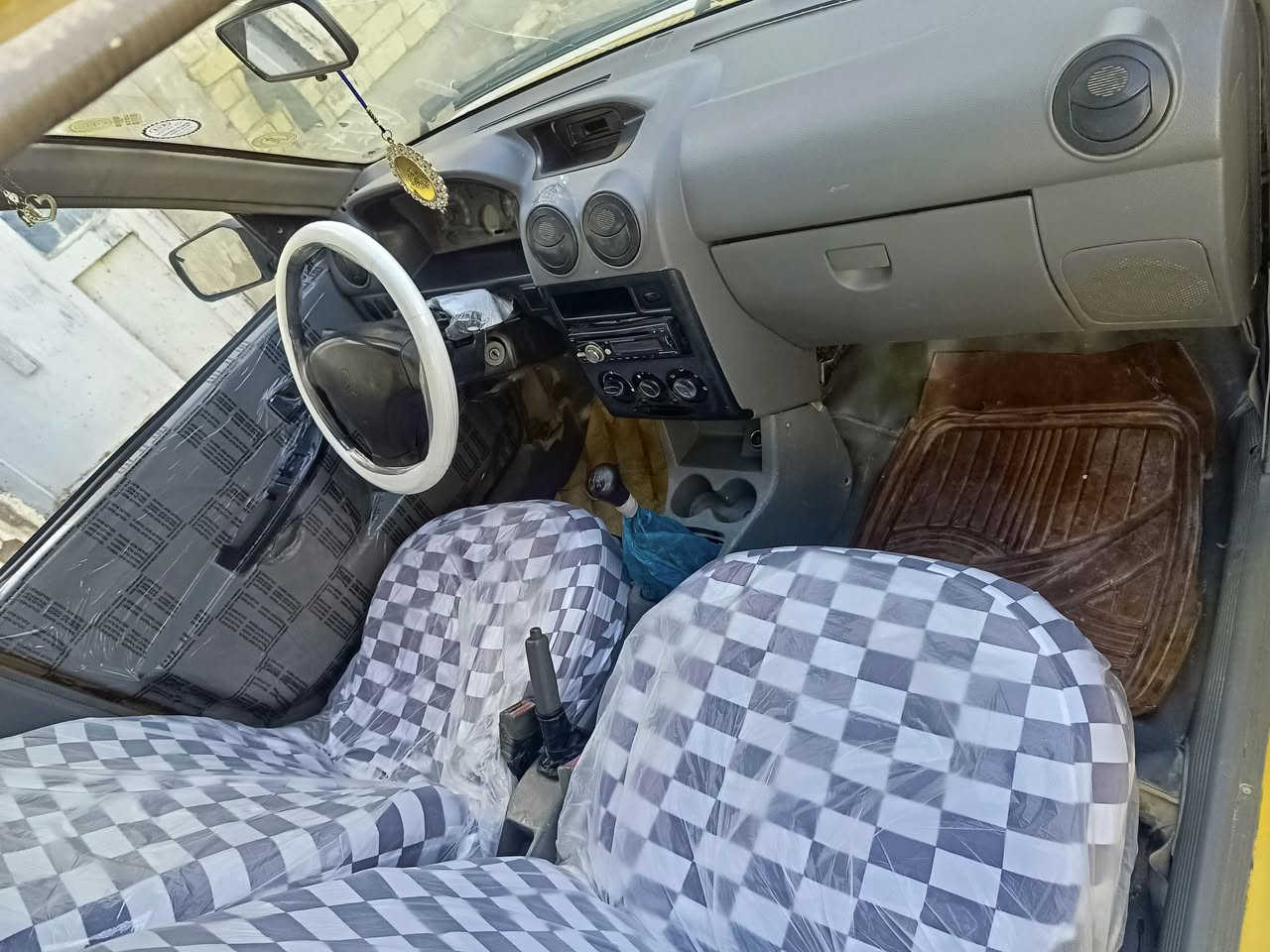 يا الله سايبه موديل 13 ماكينه وجير خير من الله تخم تاير جديد مكاني نجف راعيها ما واصل له مراوس ولبيع***********
