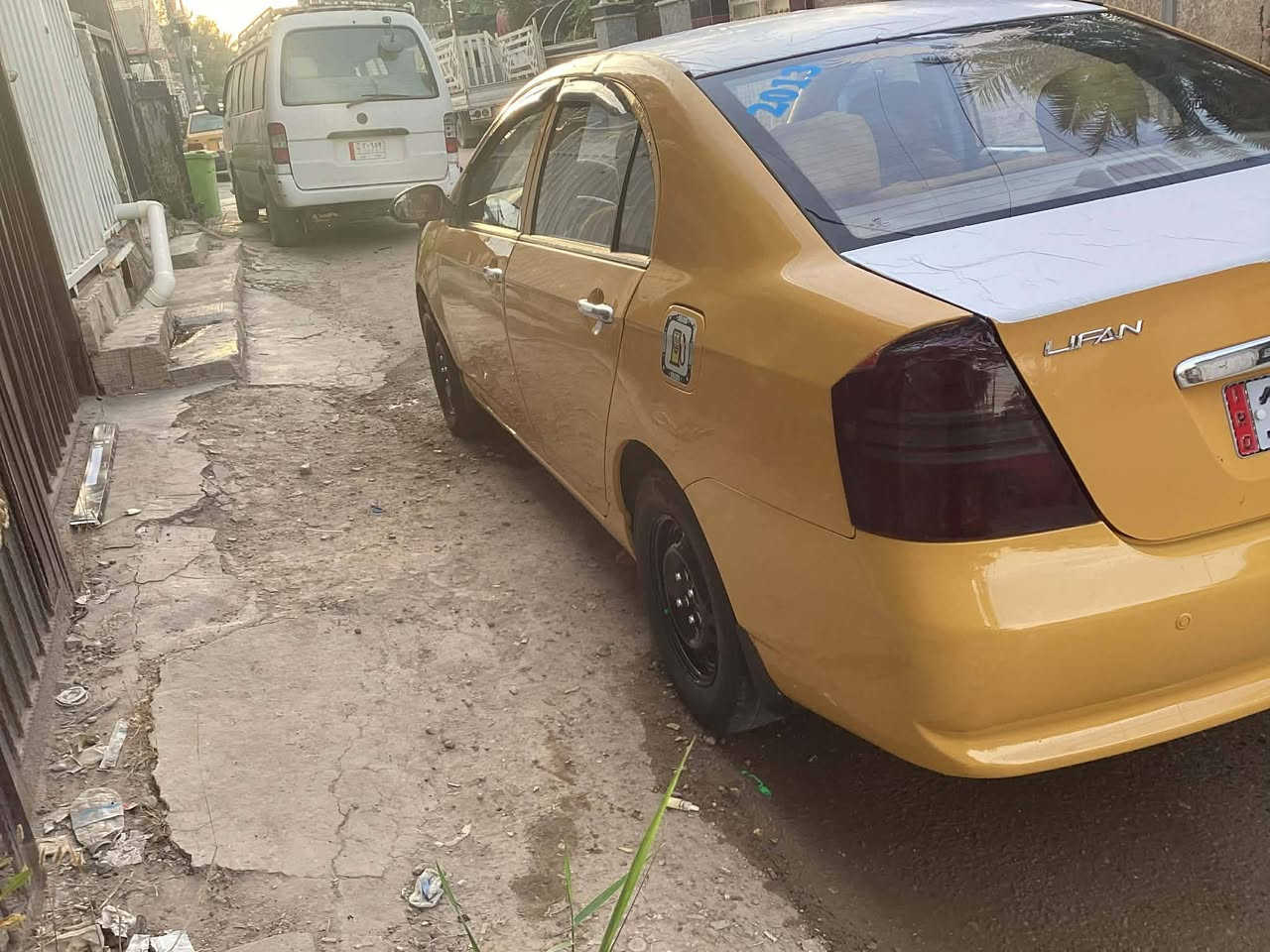 ليفان ٢٠١٣ باسمي  مكينه وكير وصدر خير من الله 
تبريد ثلج سياره جاهزه مابيها لا ظربه ولا صبغ سعر ٤٣ وبيها مجال رقم ***********  مكاني الشعب
