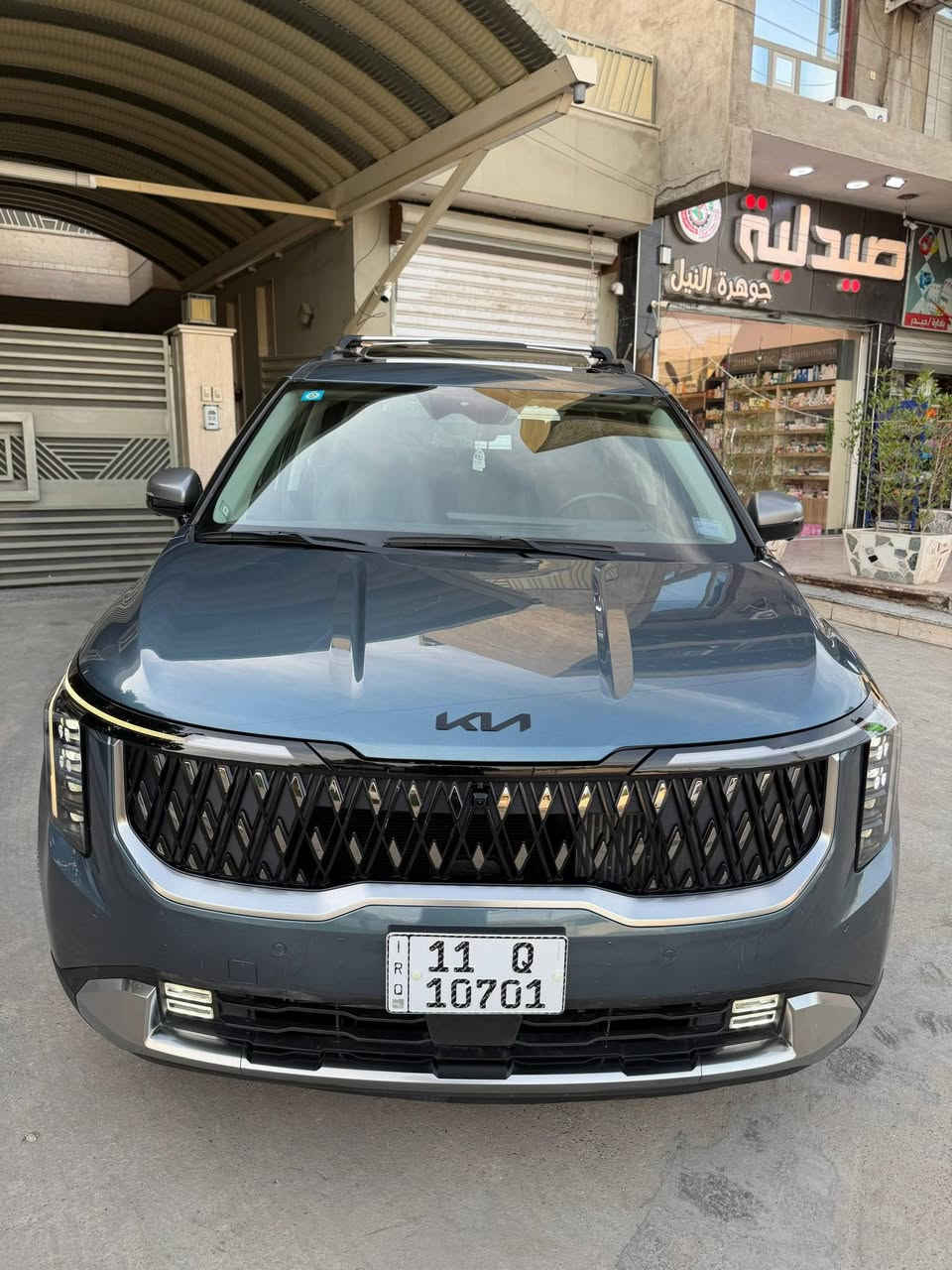 السلام عليكم
كيا كرنفال هايبرد 2025 SX  برستيج وارد امريكي 

Kia Carnival Mpv Sx Prestige 2025 1.6 Hybrid

                  Hybrid حجم المكينه : 1.6 تيربو + هايبرد 

         المسافه المقطوعه : 5000 ميل 

            الضرر: جاملغ مع باب الصدر 
تم تبديل بنفس اللون السياره مبيه صبغ خارجي فقط الدوسه 

      

#مواصفاتها 

1.شاشه كبيره 

2.كامرات 360

3.بصمه

4. بنوراما فتحتين

5.ويل كب اسود

6. تشغيل عن بعد

7.حساسات خلفي امامي

8.بيبان كهرباء

9.لايتات لد

10.لايتات زنون

11.بكلايتات لد

12.اشاير بالمري

13.رادارات 360

14.كشنات جلد 

15.ثلاث قطع تبريد

16.هيترات بالكشنات حار بارد امامي 

17.هندبريك بصمه

18.شحن وايرليس

19.هيتر بالاستيرن

20.كشافات 

21.مري شفط

22.كشنات كهرباء امامي خلفي

23.كشن السايق ميمري

24.تحديد مسار

25.نظام ايكو سبورت عادي

26.كامرات محيطية داخل السياره

27. كشنات خلفيه VIP+ كهرباء 

28 .داتا شو

29. شاشات خلفيه 

30. ⁠6 كامرات محيطيه مع مرايه مع كامره داخليه 

فول موصفات 1/1 جاهزه مرقم بغداد 

🟩 السعر  _295 مرقم بغداد وبيها مجال   

تفاصيل اكثر هذا رقمي ***********
 تحياتي 

مكان السياره بغداد حي الجامعه
