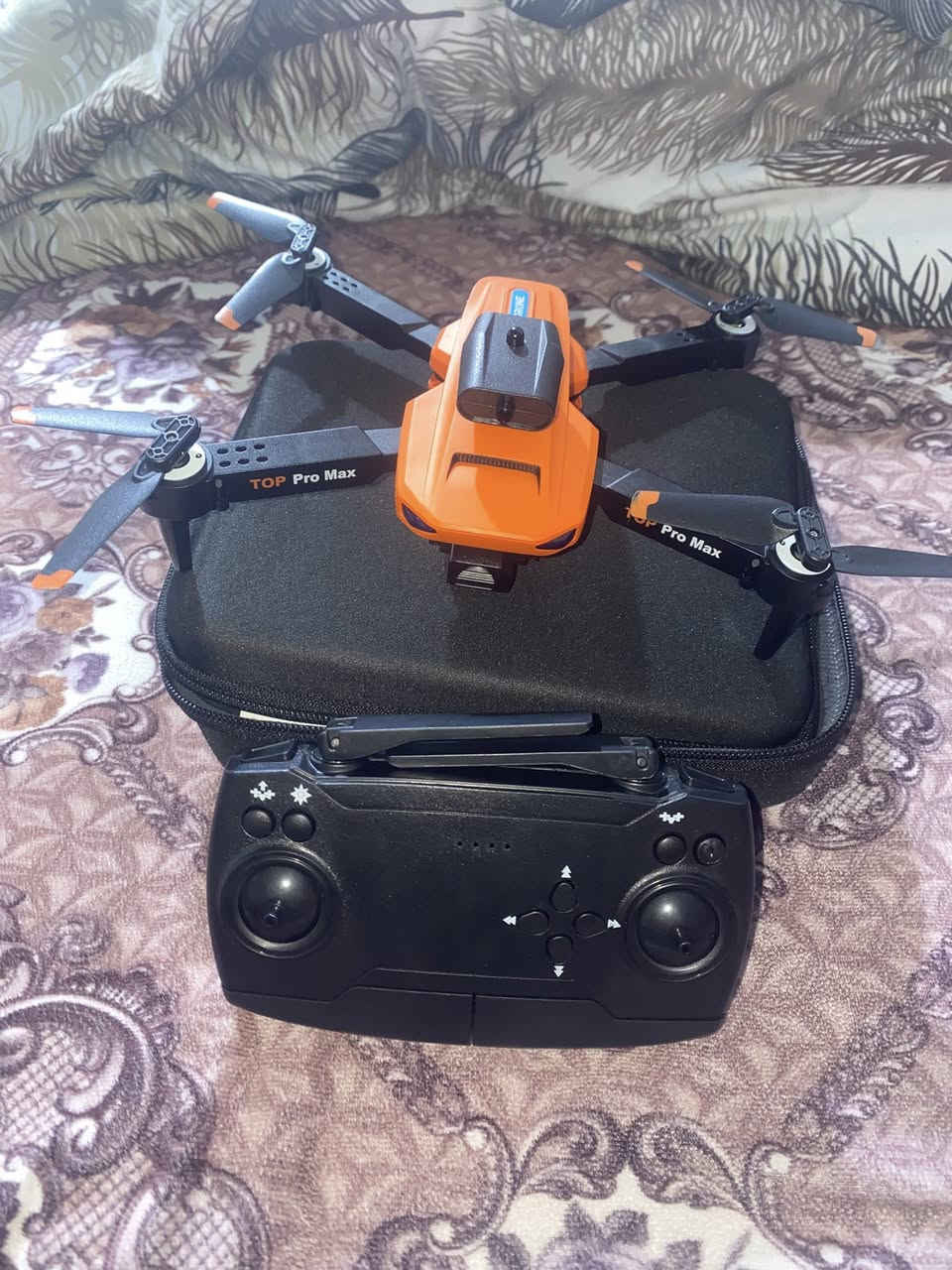 قطعتين درون
mini 3 معروفه مواصفاتها 
مانع تصادم بيها 
ثبات عالي 
سعرها ٧٥

الثانيه البرتقالي تعليميه للتدريب 
سعرها ٣٥ 
تواصل خاص او 
***********
