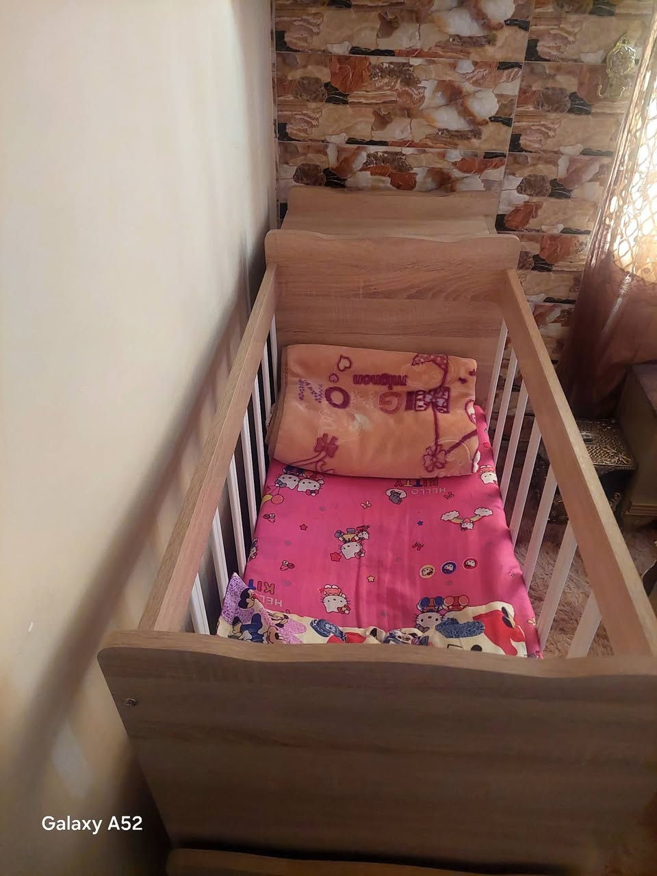 السلام عليكم  خراض البيع جربايه طفل جديده ومرجوحه جديده ستعمل قليل عنوان بغداد المنصور تواصل على رقم ***********بي واتساب توصيل مجانا
