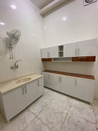 سنك مرمر • ٢م ارضي وملحق • متر و٢٠