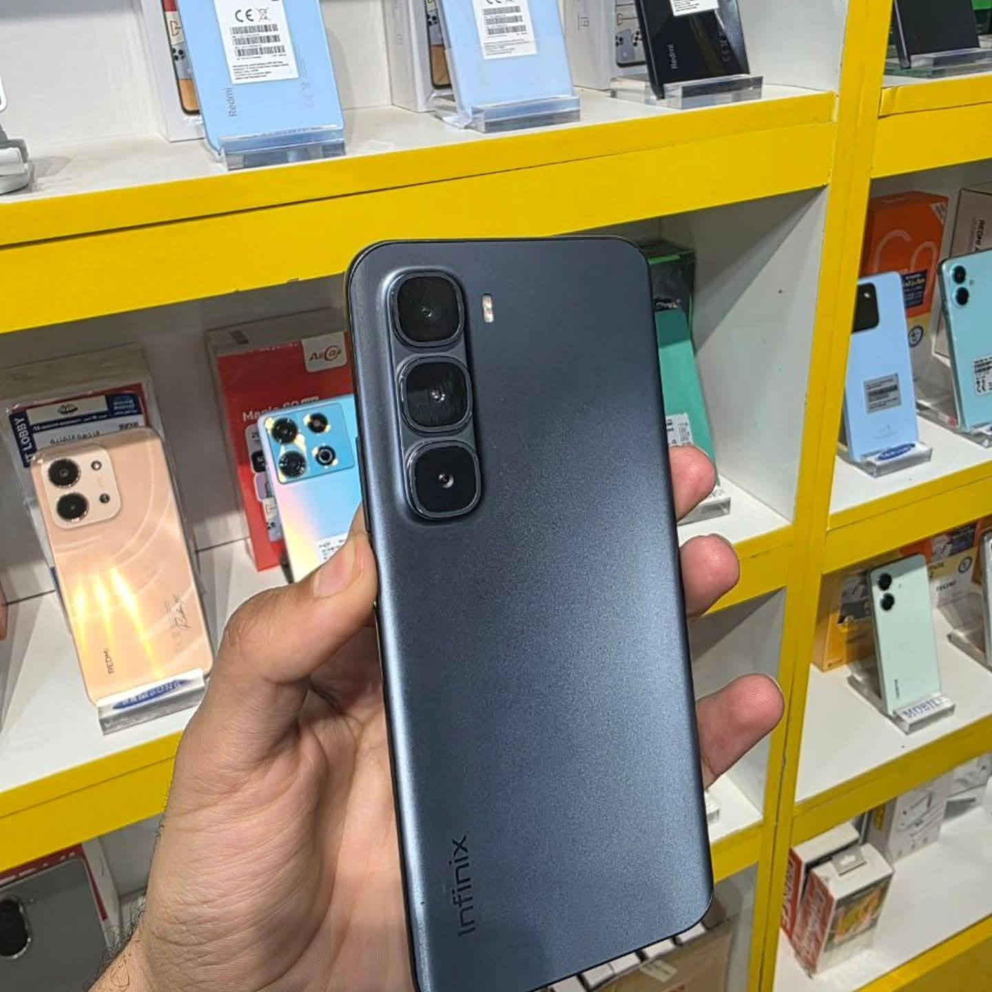 🟨متوفر 👇

🟡 انفنكس هوت 60 برو بلاس 
🟡 ذاكرة/256 
🟡 رام/8
🟡 ملحقات  كاملة 
🟡 نضافة 100% 
🟡 للبيع ولمراوس 
🟡 السعر مناسب 🔥
🟨 مستعدين لشراء جميع اجهزتكم أو مراوس بأي جهاز يعجبكم.
رابط قناة التلي تنزل جميع الأسعار https://t.me/mh21an

يتوفر خدمة توصيل 🚚داخل كربلاء 
او 🎗️
زيارة عنواننا الكائن 👇
العنوان// كربلاء// حي الغدير سوق حي الغدير //قرب مطعم أبو احمد //مجمع الجزيره الطبي//مركز الدقة للموبايل 
مصطفى ***********
مقتدى ***********
