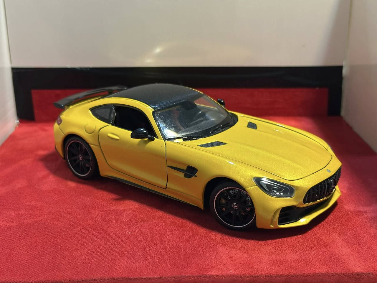 Mercedes amg GT R 1/24 💛
شركه ويلي


**إذا كنت صاحب هذا الإعلان وتريد حذفه لأي سبب، رجاءا أرسل رسالة إلى الدعم الفني**