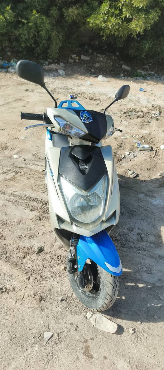 دراجه سكنس شمعه دراجه بلاد ياباني مكينه دراجه كاملة من كل شيء نكره سلف شلعه ومعدل أربع اشاير مانع سرقة بيه تشغيل عن بعد .س500 مكان حي الايمامين***********
