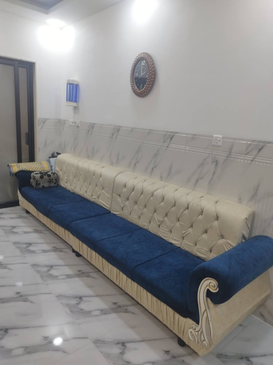 ديوان للبيع نضيف جدا السعر 150 للتواصل خاص


**إذا كنت صاحب هذا الإعلان وتريد حذفه لأي سبب، رجاءا أرسل رسالة إلى الدعم الفني**