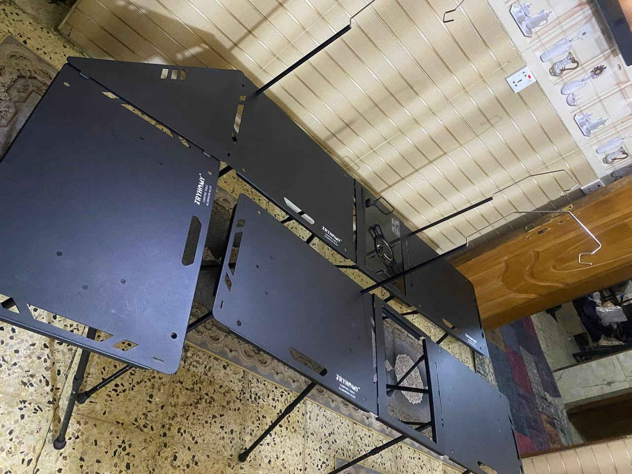 رجع اتوفر ميز حجم كبير وصط الكبير معا طباخ الحجز خاص او واتساب ***********
