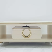 ميز وسطي • مراسلة خاصة