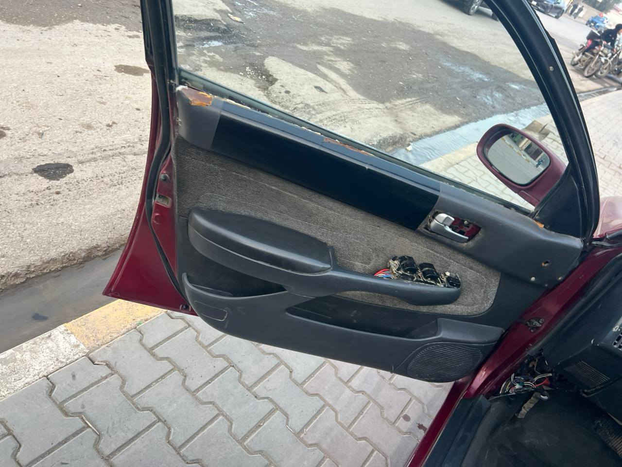 كورلا كارينا مودل 92 سنويه ل 29 ضرر فقط جاملغ ايسر السعر 48 وبيه مجال *********** مكان سياره ناحية الزاب
