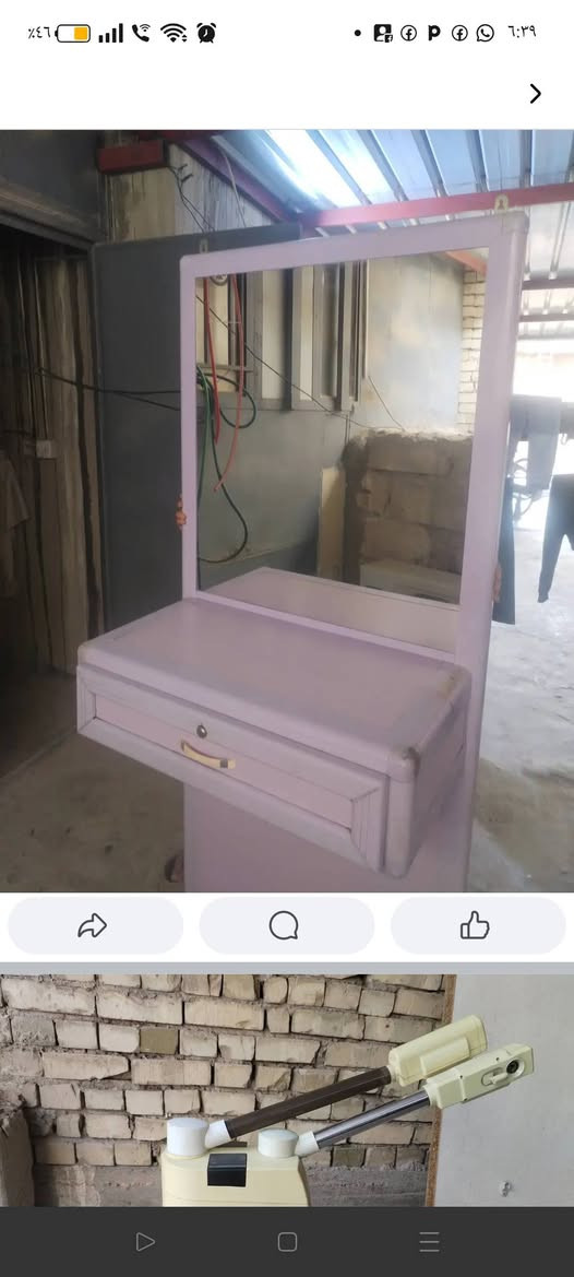 احبتي نعرض اليكم أجهزة حلاقه جهاز سنفرة وجهاز بخار وجهاز لسحب الدهون وكرسي حلاقة ابو الجك متحرك وميز مال حلاقة الإلمنيوم السعر 200وبيهن مجال للطيبين الرقم ***********
