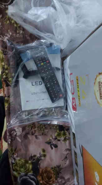 شاشات حجم 24ضد الكسر بيهن خطوط عندي 5قطع  القطعه 35الف*********** بغداد الدوره
