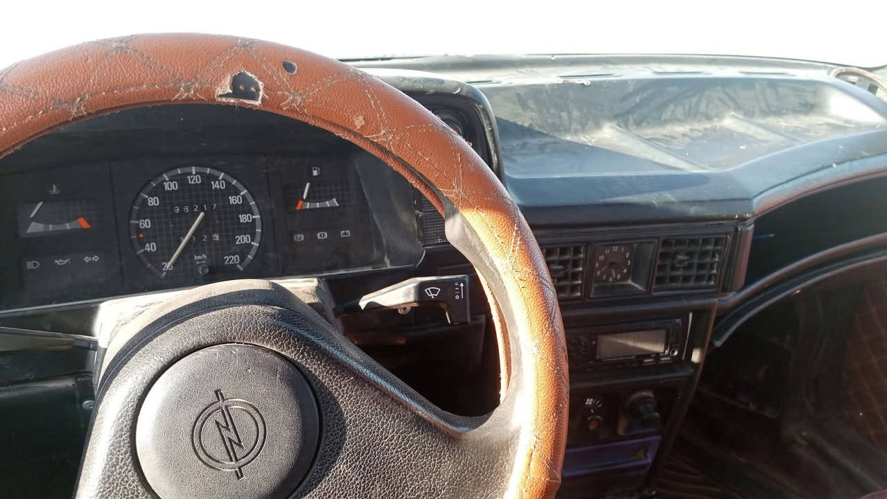 كاديت للبيع 91صندوق رقم نينوى ألماني تحويل وكاله محرك شرط تواير جدد كهربائيات كلها شقاله مصبوقه حزام السعر 23 المكان تل عبطه ***********."'. ***********
