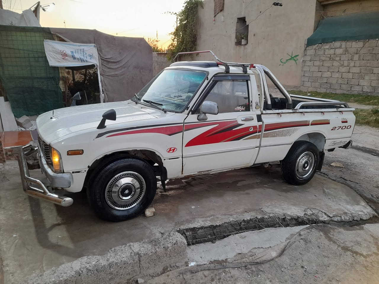 تويوتا للبيع 1980 رقم الماني نينوى كير محرك اكسن شاصي كلو شرط بسمي كربون بنزين بيها  ***********
***********
