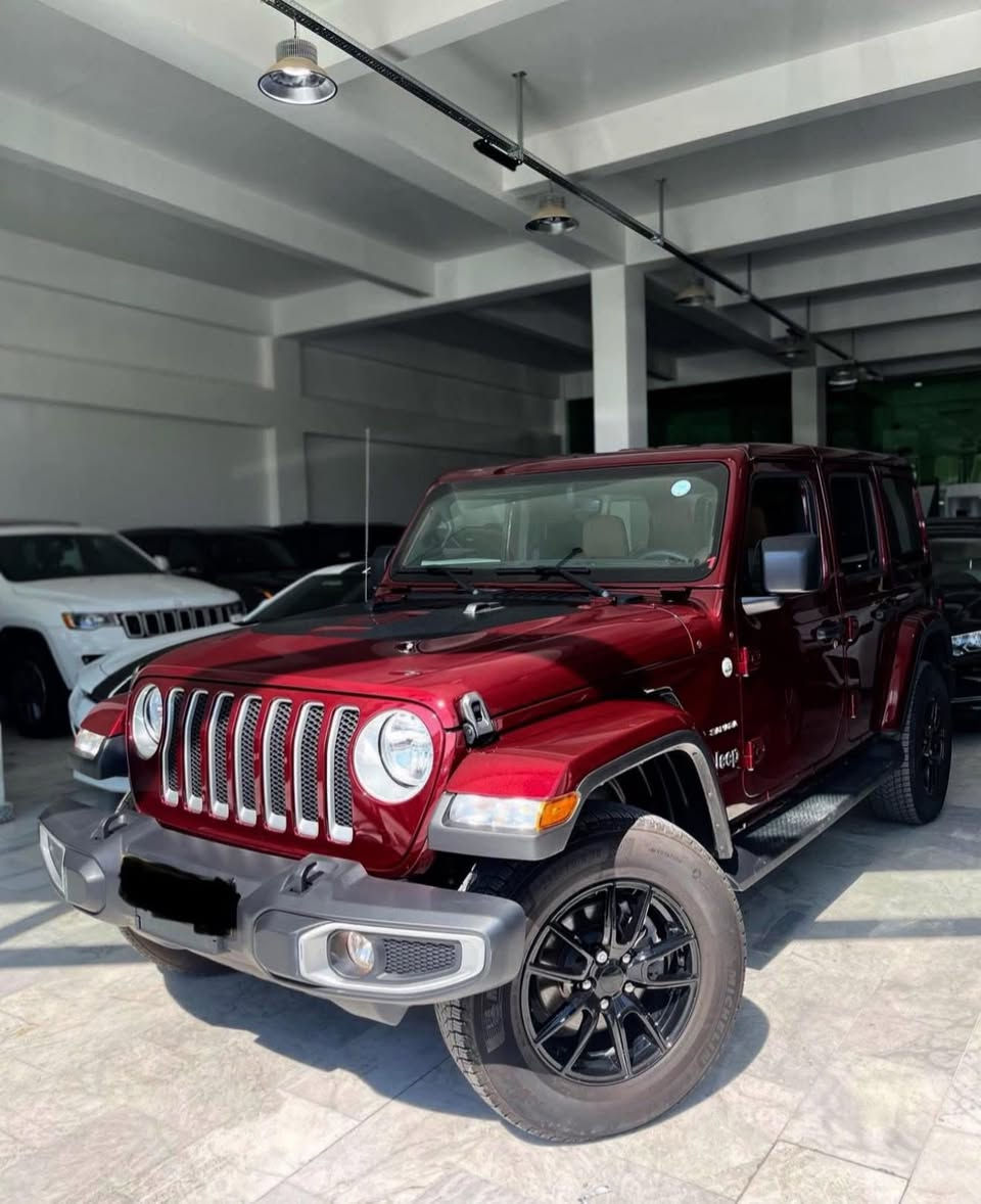 واتساب صاحب سياره/ ***********
جيب رانجلر سحارى فووول مواصفات ماروني
سيارة نظيف جدا ما بيها حادث ما بيها صبخ ولا خدش  ولا تعديل سياره على وضع شركه  ‎سياره كلين كفاله عامه دعامي لدعامي داخل قيسي بيجي ‎كوشن جلد ‎تشغيل عن بعد ‎لايت ليد🔦‎بلاجكتور ‎شاشه كبير‎تبريد قطعتين ‎دفع روباعي 4*4‎تحديد سرعه محرك 4توين توربو🚀 ‎ماشيه 35 مايل ‎سياره مابي ٢٥٠مصرف مال بيت ‎سياره احلا من صوره  وبيها. مجال للمشتري
