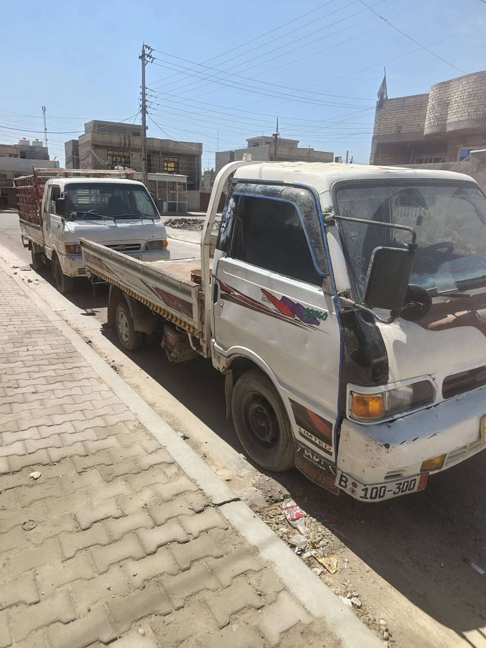 سلام عليكم بنكو 95 سياره جاهزه بيها نواقص بسيطه
مكاني بغداد مجمع بسمايه
ب42 وبيها مجال حك الجيه 
***********
