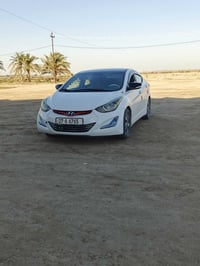 النترا 14 وارد امريكي سياره بيها اربع قطع تبديل محرك 2000 دوش شرط تبري...